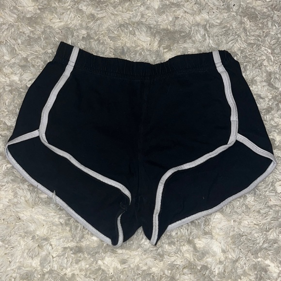 Black shorts with white trims - Picture 1 of 2